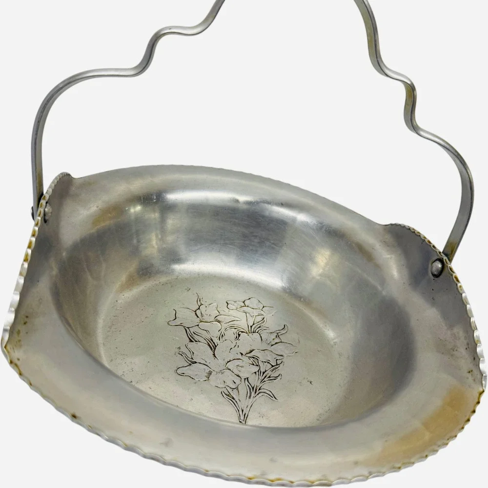 Federal Silver Co Hand Wrought Aluminum Basket Floral Lily Scalloped Bowl Vtg